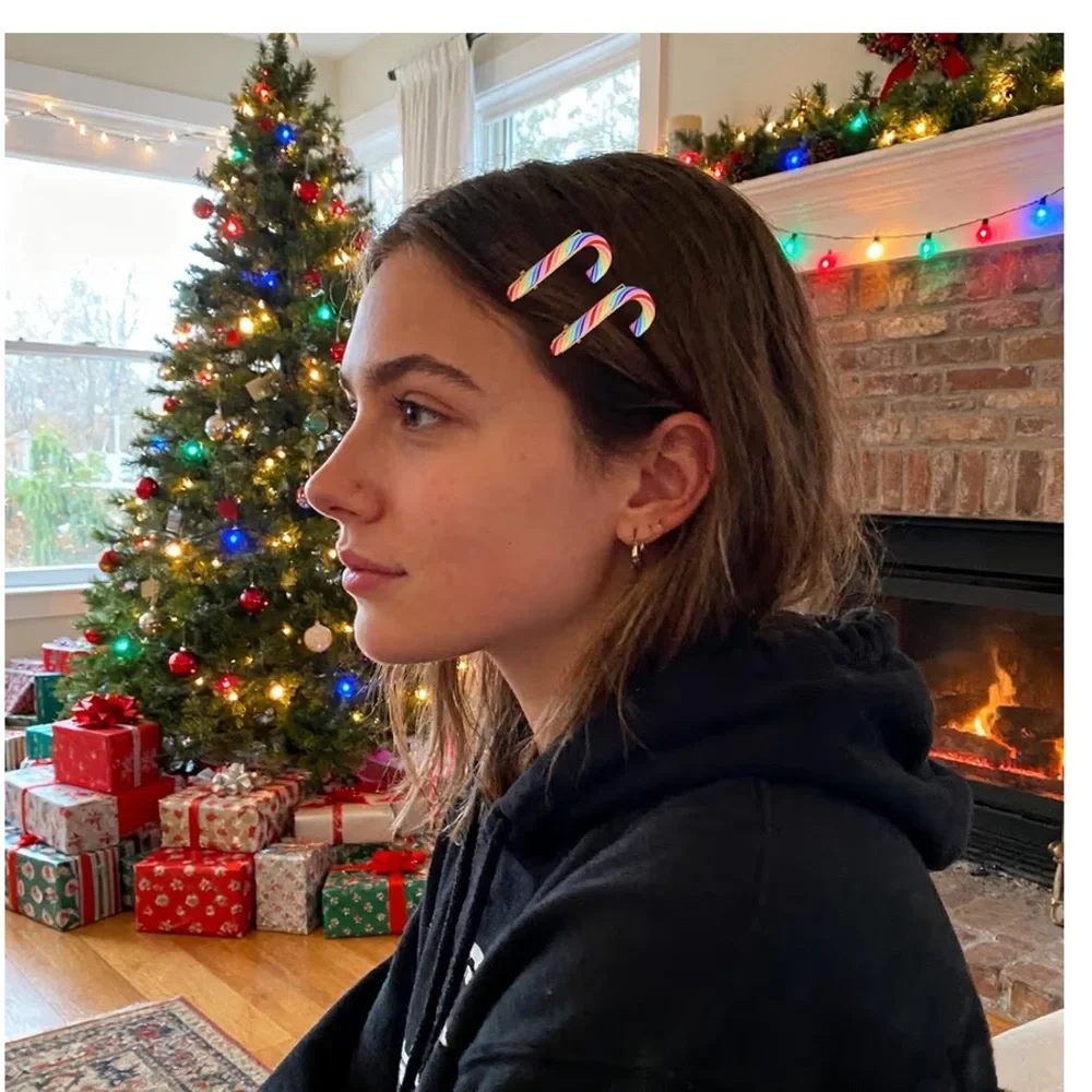 🆕 8 PCS Festive Candy Cane Hair Clips for Christmas